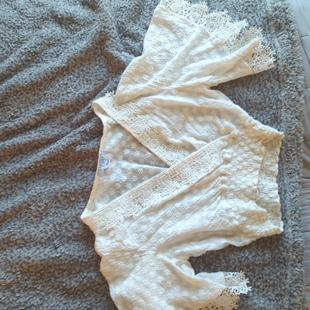 Favlux lace crop top